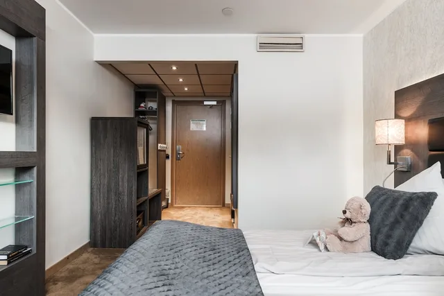 Room, Twin Beds, Valley View, Best Western Htl Hallstaberget 2/3