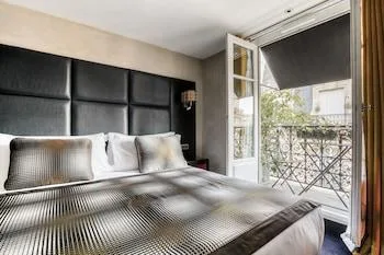 Superior Room with Balcony, Chalgrin Boutique Hotel 1/1