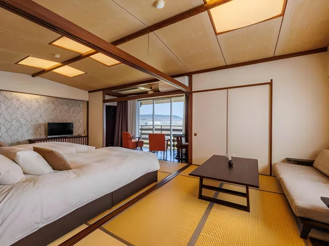 Semi Room, Garden, 2 Semi Double Beds, Ocean View, Corner، Hotel Azuma 1/1