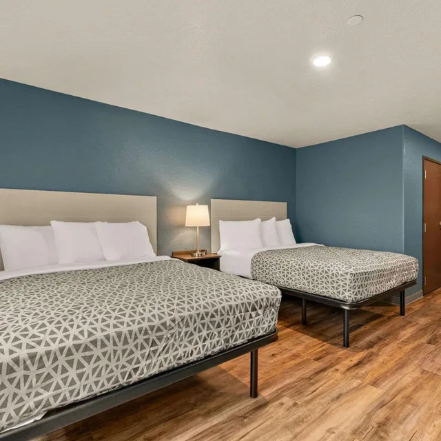جناح بسريرين كوين بحوض استحمام لذوي الإعاقة، WoodSpring Suites Port Orange - Daytona Beach 2/8