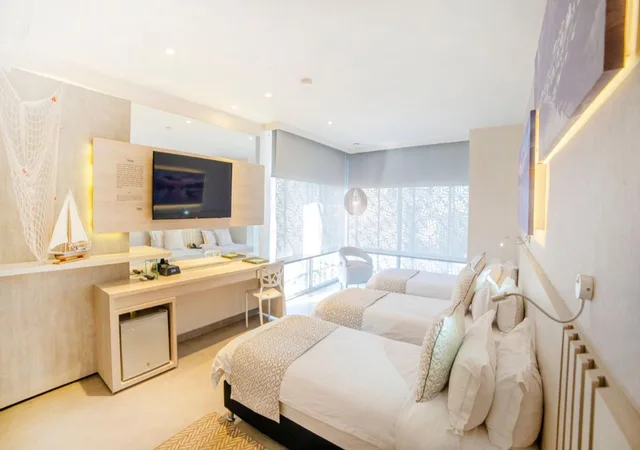 جناح رباعي، Perla Suite Hotel 4/7