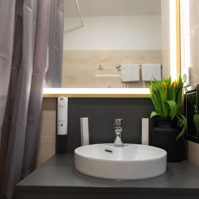 استوديو بشرفة، Florum Hotel (Ex Tabor Hotel) 9/9