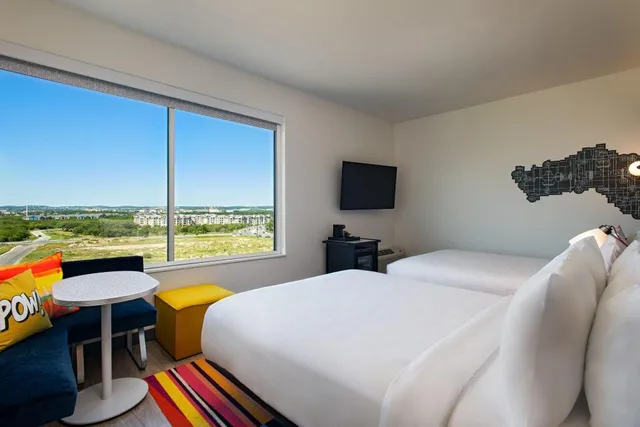 لوفت بسريرين كوين، Aloft San Antonio UTSA Area 3/4