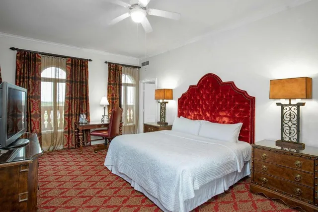 3 Bedrooms, Bi Level, Suite، Casa Monica Resort & Spa, Autograph Collection 2/8