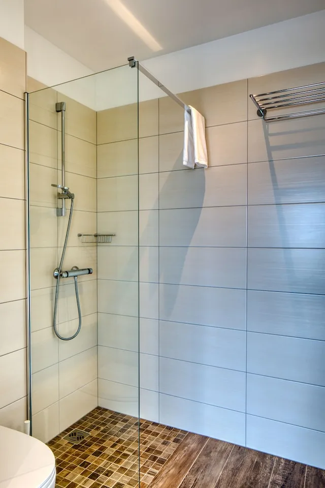 غرفة بسريرين منفصلين بإطلالة على الجبل بحمام خاص، Hotel 1001 Nott 2/3