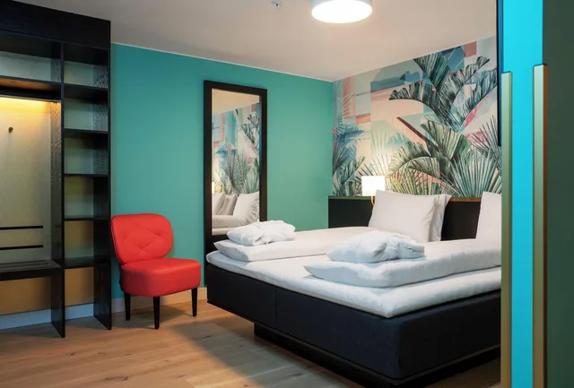 Junior Suite, Queen Bed, Thon Hotel Storo 1/2