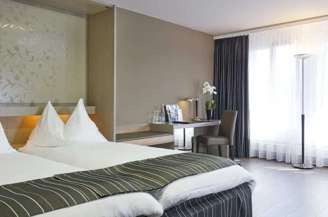 Room, Twin Beds, Cliff View، Olten Swiss Quality Hotel 1/4
