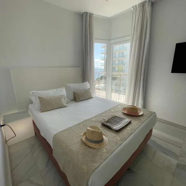 غرفة بسرير مزدوج لذوي الإعاقة، Hotel Aromar 3/7