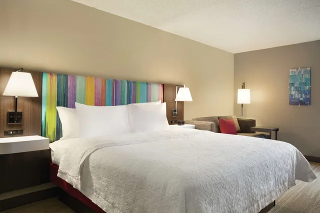 Study, King Bed، Hampton Inn Houston-Brookhollow 6/10