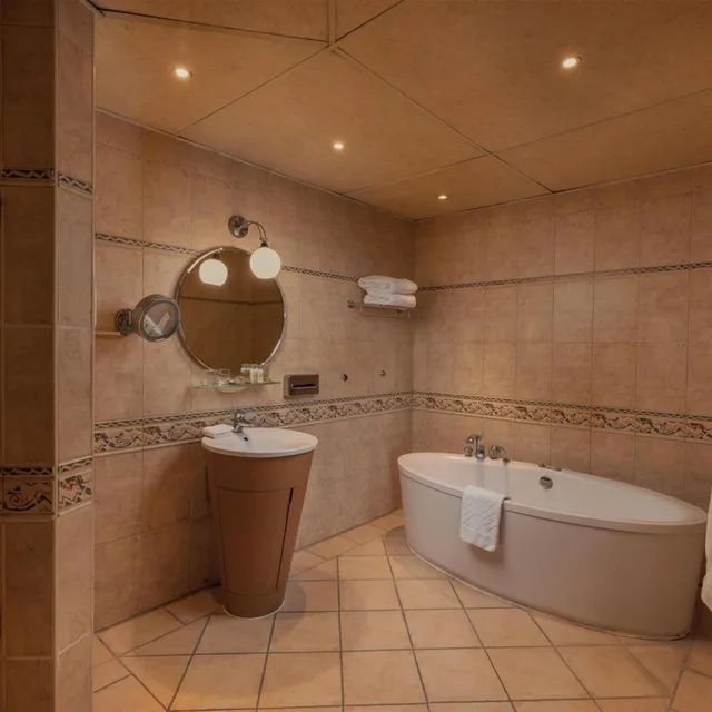 جناح تنفيذي بسرير مزدوج، Hilton Pyramids Golf Resort 5/7
