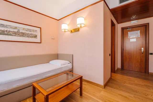 جناح جونيور، Best Western Hotel Crystal 10/10