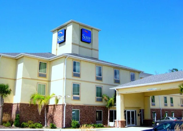 Suite, 2 Queen Beds, Accessible, Suburban Studios Berwick - Morgan City 1/1