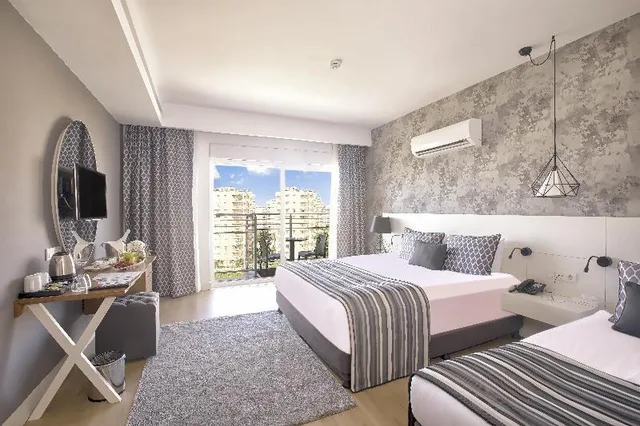 غرفة بسريرين مزدوجين، Greenwood Suites Resort 1/1