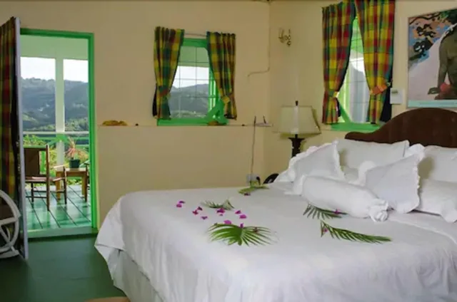 كوخ تقليدي، La Haut Resort 1/3