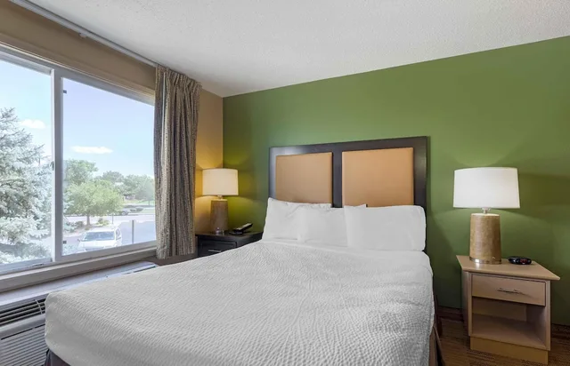 Studio, Queen Bed, Extended Stay America - Denver - Aurora North 5/9