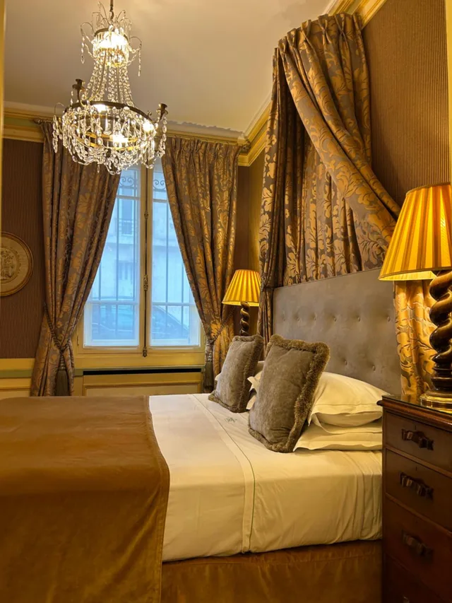 جناح بسرير مزدوج، Duc De Saint-Simon 10/10