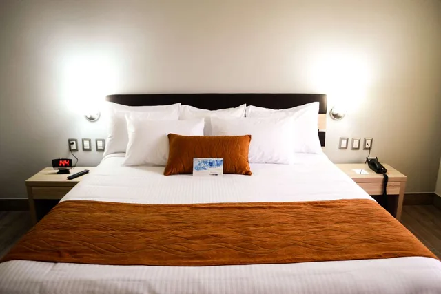 جناح بسرير كينج، Comfort Inn Irapuato, GUA 3/5