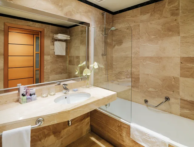 غرفة قياسية بسرير مزدوج، H10 Marina Barcelona 4/6