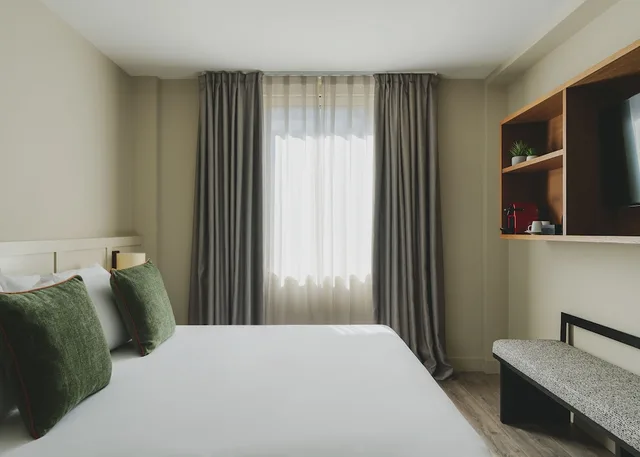 غرفة خارجية سوبيريور مفردة بسريرين منفصلين، Gallery Hotel 2/4