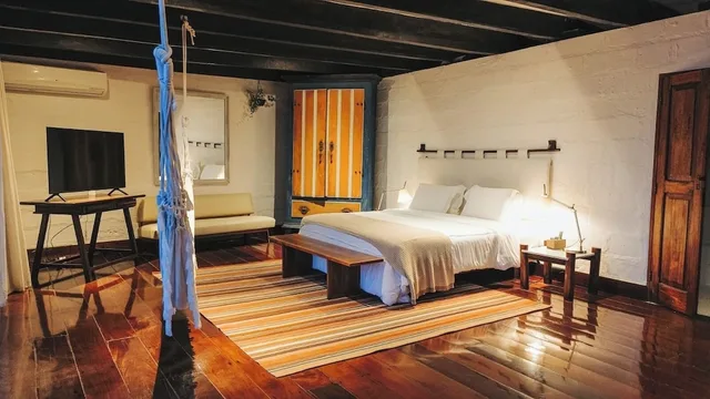 لوفت بسرير كينج، Cliffside Guest House Experience 1/6