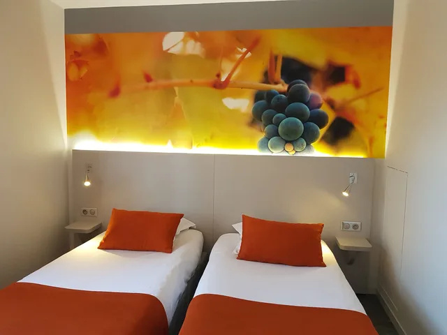 غرفة سوبيريور بسريرين منفصلين، HOTEL L'ESCARGOTIERE 1/1