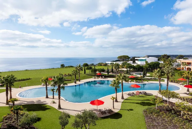 Standard, Pool View, Balcony or Terrace، Cascade Wellness Resort 1/1