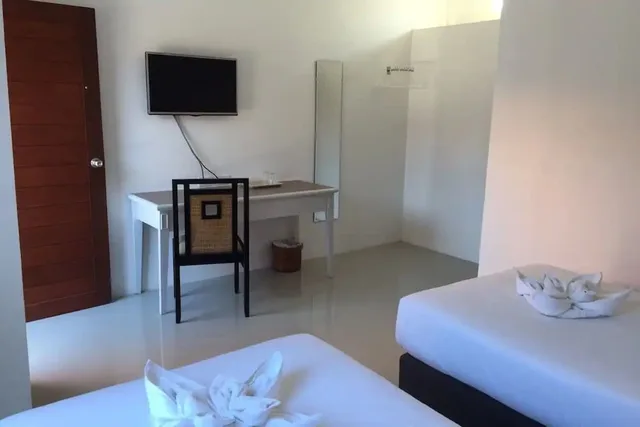 غرفة بسريرين منفصلين بحمام خاص، Non Du Lay Guesthouse 3/5