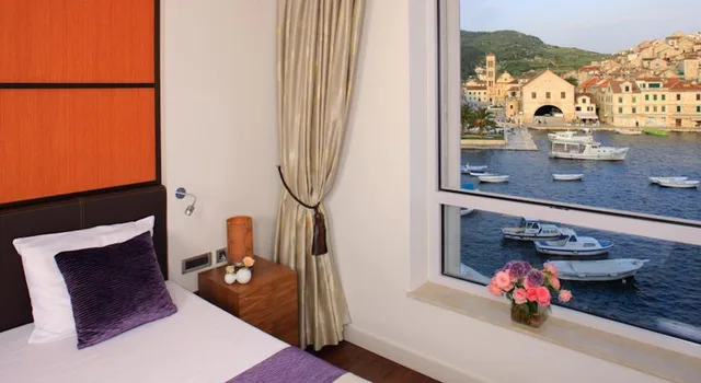 غرفة سوبيريور بسرير مزدوج أو سريرين منفصلين بإطلالة على البحر، Adriana Hvar Spa Hotel 3/3