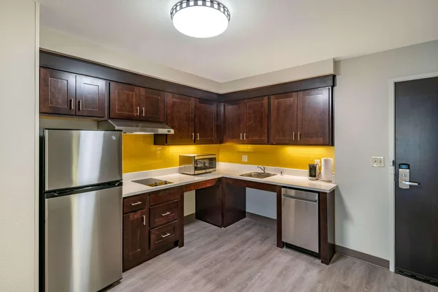 جناح بسريرين كوين، MainStay Suites Spokane Airport 4/6