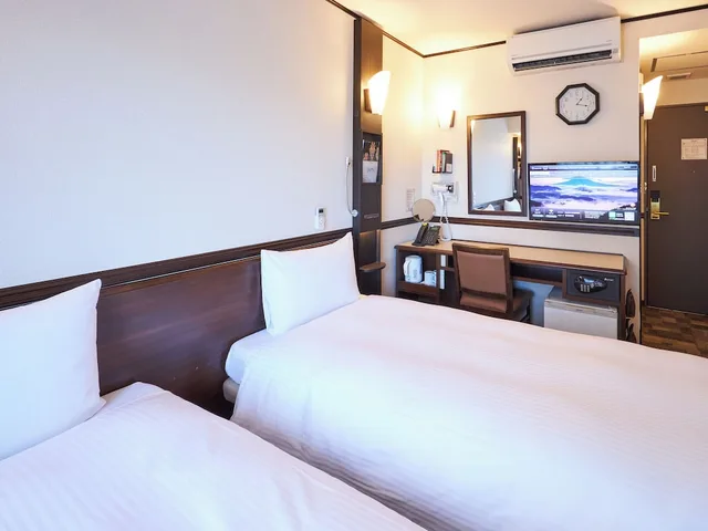 غرفة اقتصادية بسريرين منفصلين، Toyoko Inn Maibara-Eki Shinkansen Nishi-Guchi 2/4