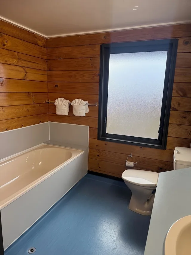 غرفة بسرير كينج، Skotel Alpine Resort 5/5