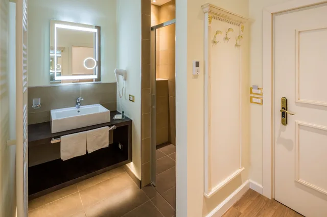 1 Bedroom, Deluxe, Studio, Suite, King Bed, Mountain Side، Windsor Hotel 5/5