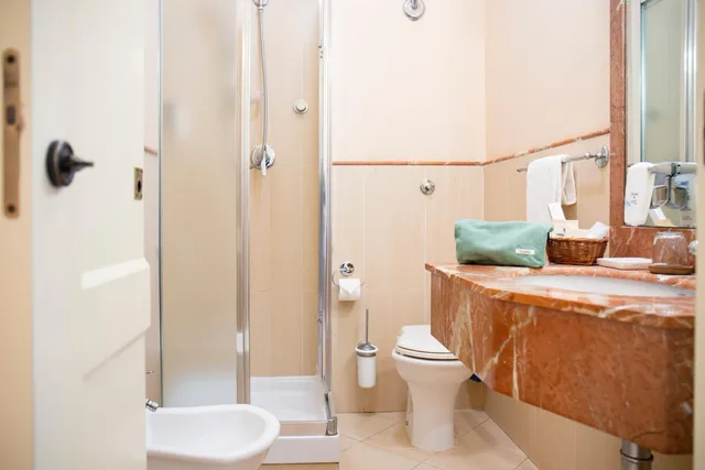 Business, Single, French Bed، Villa Giuliana 6/7