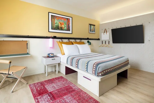 غرفة بسرير كينج، Moxy Allentown Downtown 2/6