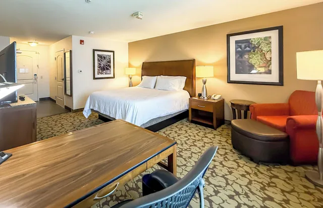 غرفة، Hilton Garden Inn Gilroy 2/4