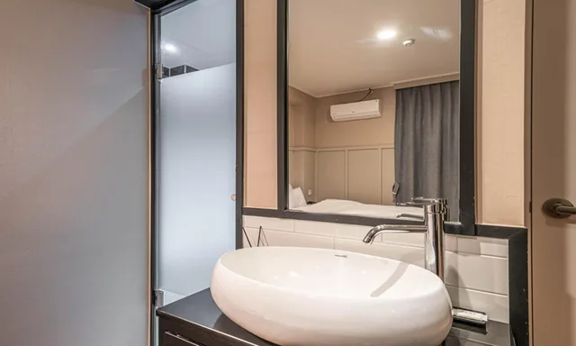 غرفة سوبيريور بسرير مزدوج، Sintanjin Hotel Box Daejeon 6/6