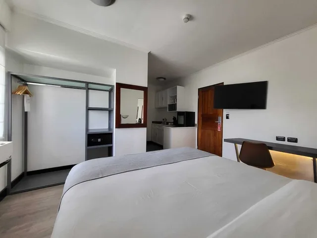 Family Suite, Queen Bed, Parque Del Lago Hotel 1/6
