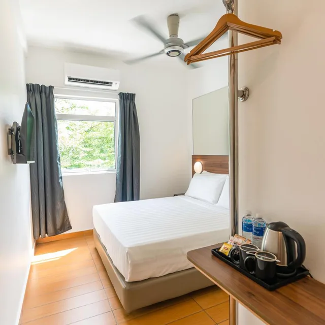 غرفة سوبيريور بسرير مزدوج، Tune Hotel Danga Bay 1/8