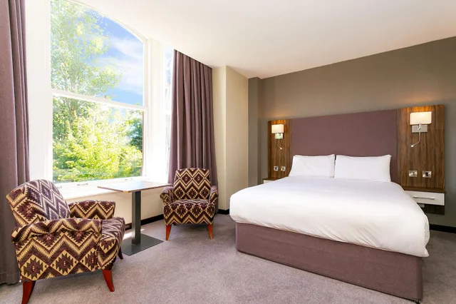 غرفة تنفيذية عائلية، Cedar Court Hotel Harrogate 1/1