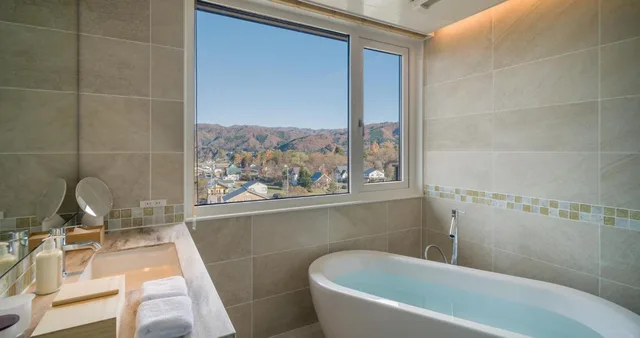 Superior, Twin Beds, HOTEL LA VIGNE HAKUBA by Onko Chishin 5/6