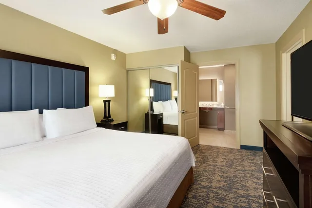 جناح بسرير كينج لذوي الإعاقة، Homewood Suites By Hilton Fort Smith 1/2