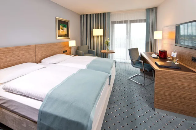 Family, 2 Double Beds, Maritim Hotel Darmstadt 1/1