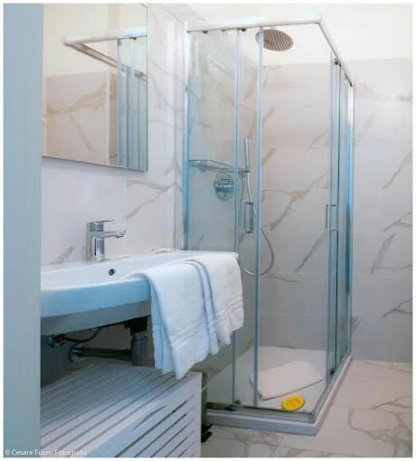 غرفة بسرير مزدوج بإطلالة على البحر، Hotel Caraibi 6/6
