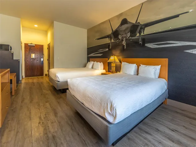 غرفة بسريرين كوين، The Hanford Hotel 2/4
