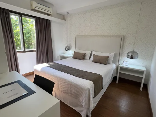 غرفة رباعية، Alvear Hotel 2/6