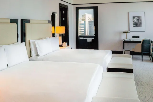 جناح ملكي، Waldorf Astoria Doha West Bay 2/4