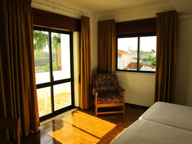 غرفة عائلية بإطلالة على المسبح بشرفة، Hotel Alcaide 2/4
