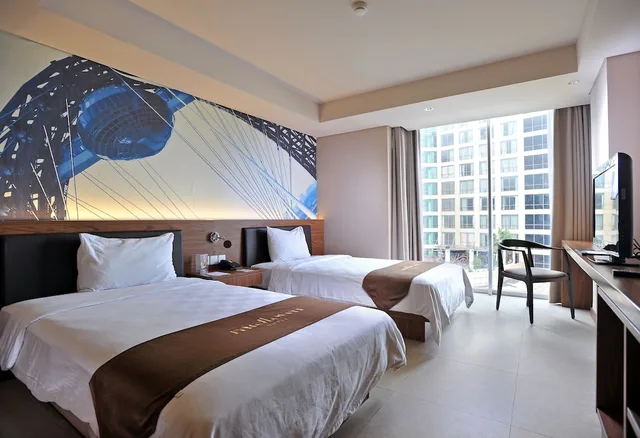 Groovy, Twin Beds، Midtown Hotel Surabaya 1/3