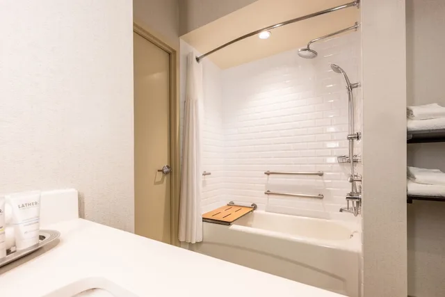 غرفة كلاسيكية بسرير كينج، Grand Bay Hotel San Francisco 5/5