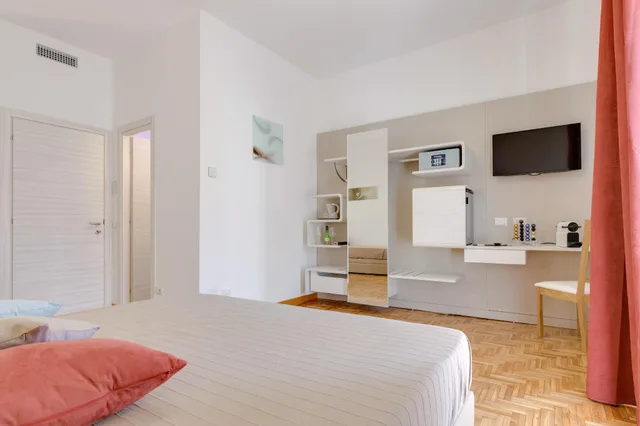 junior suite, balcony, Dolce Luxury Rooms 1/2